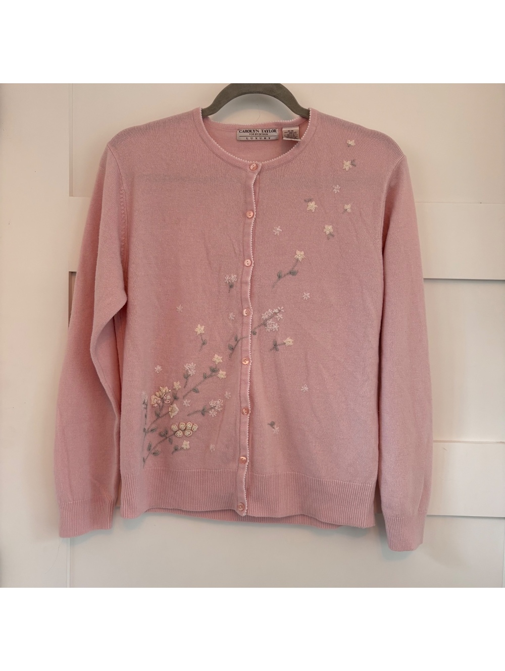Carolyn Taylor Luxury Women’s Pink Embroidered Cardigan Size M